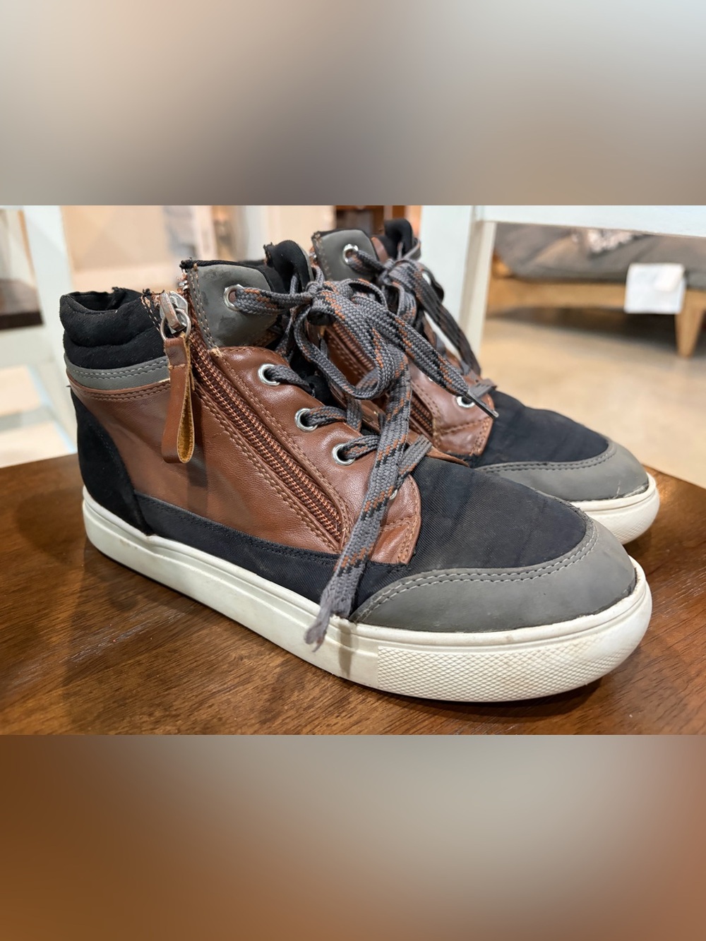 Boys Madden High-Top Casual Sneakers in Black, Brown & Gray